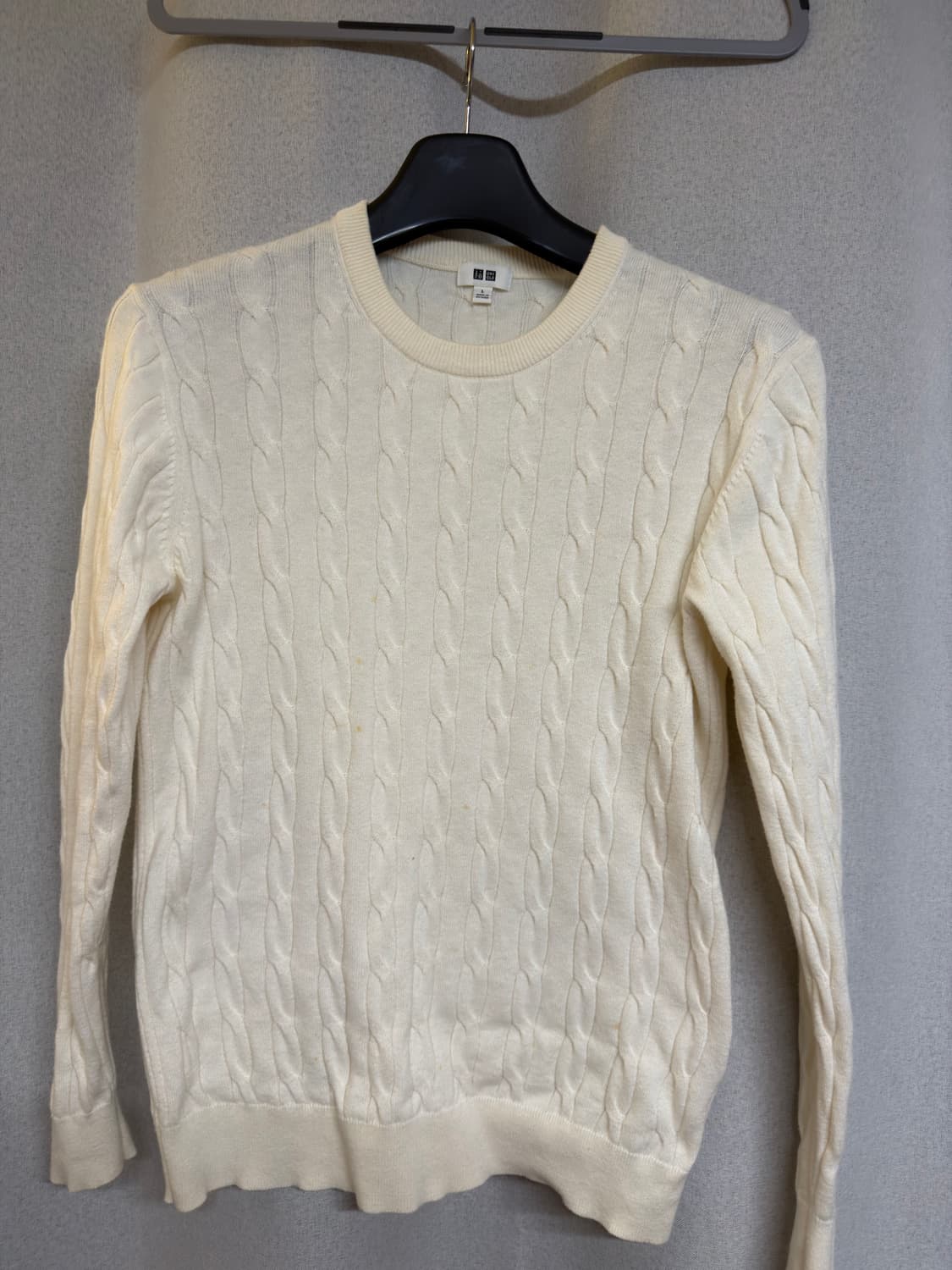 유니클로 화이트 니트 상품이미지1