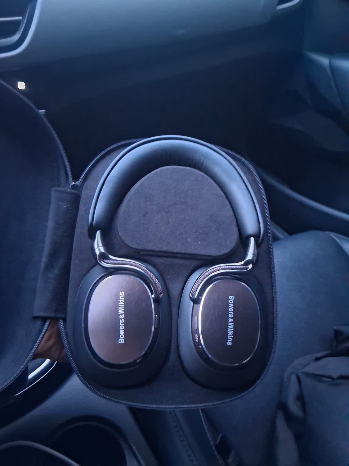 바워스앤윌킨스 px8 s2 상품이미지1