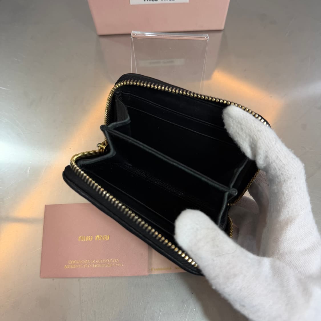 [리오브] 미우미우 마테라쎄 금장 나파 지퍼 코인 카드지갑 상품이미지4