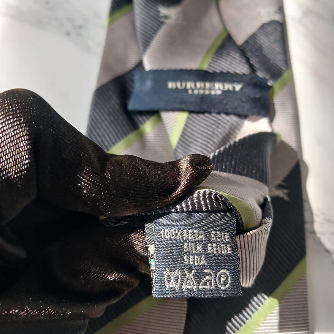 버버리 네이비 & 그레이 스트라이프 넥타이 9.5cm A+등급 E891 상품이미지9