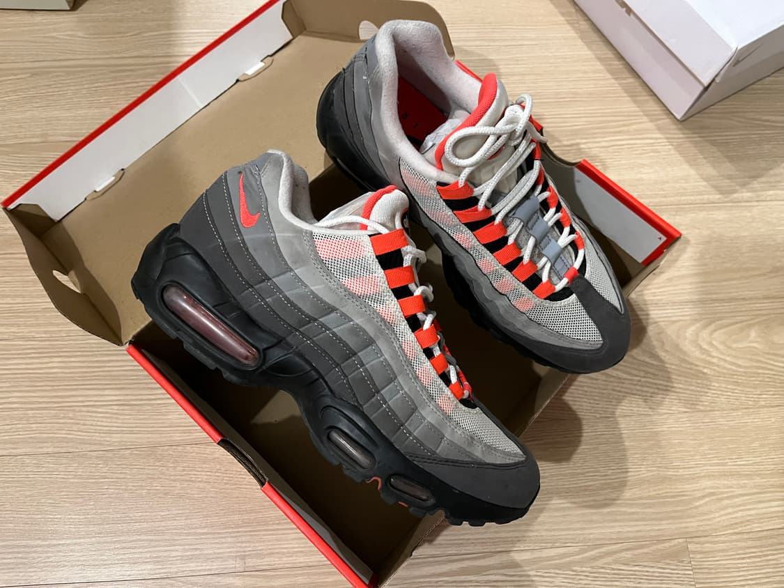 (270) 나이키 에어맥스 95 OG 솔라 레드 2018 상품이미지1