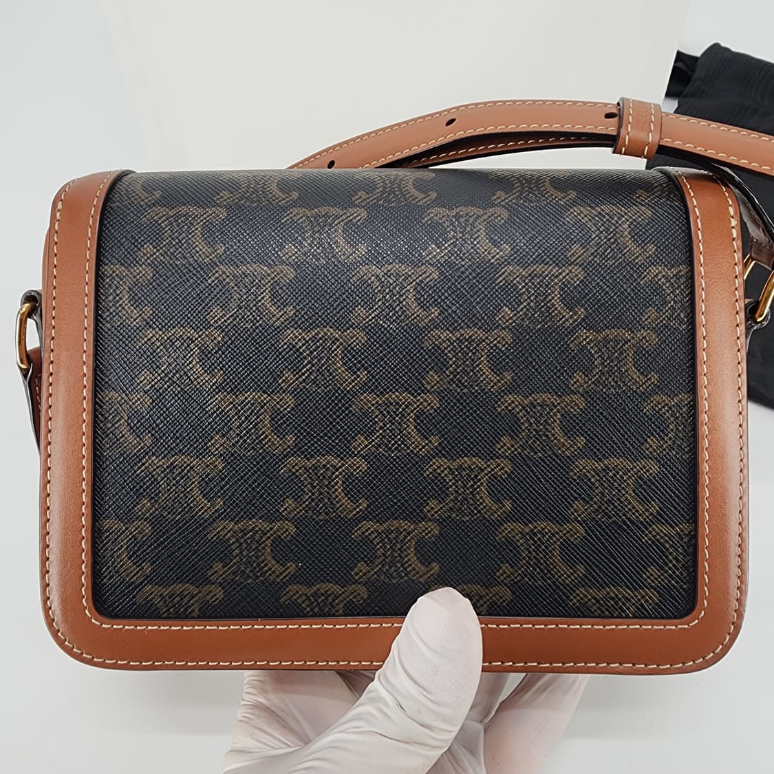 전시품급 셀린느 틴 트리옹프 숄더백 크로스백 스몰 상품이미지5