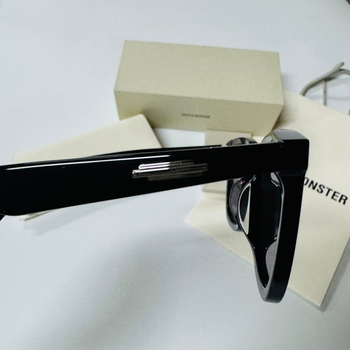 젠틀몬스터 릴리트 선글라스 남녀공용 새상품 상품이미지4