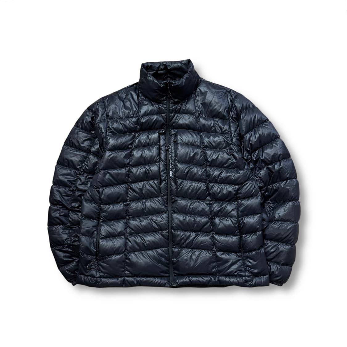 디미토 X IXNINE OWN HIDE (VTX X IX9) 경량패딩 상품이미지1
