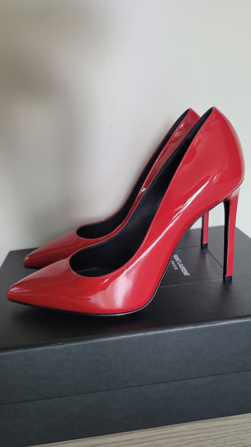생로랑 ANJA 100 펌프스 페이턴트 레드 사이즈 36 팝니다. 상품이미지2
