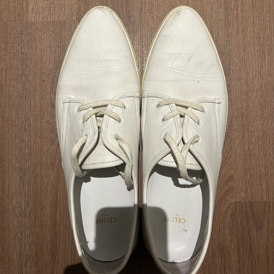 셀린느 옴므 포인티드 토 레이스업 스니커 즈 (화이트 카프스킨) 상품이미지5