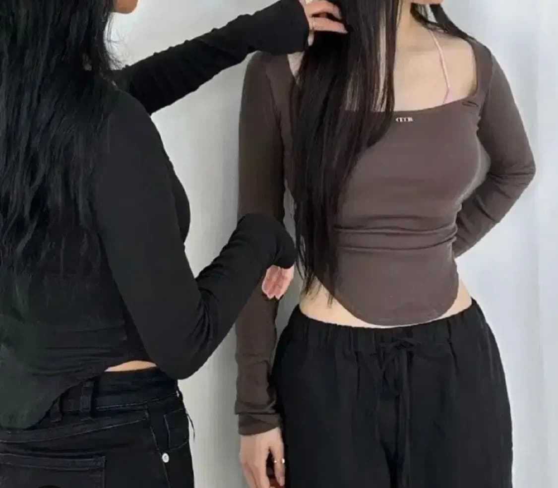 오도어 스퀘어넥 티 브라운 상품이미지1