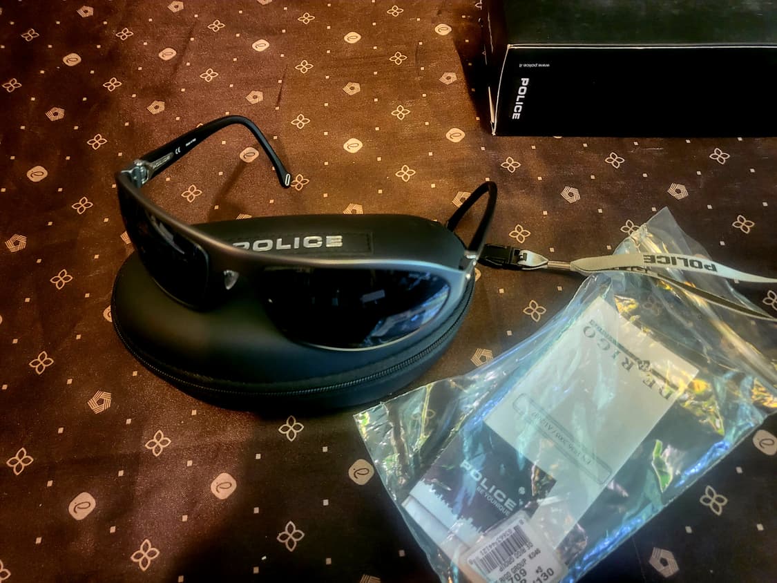 [미착용 새상품] POLICE - 폴리스 스포츠 선글라스 상품이미지3