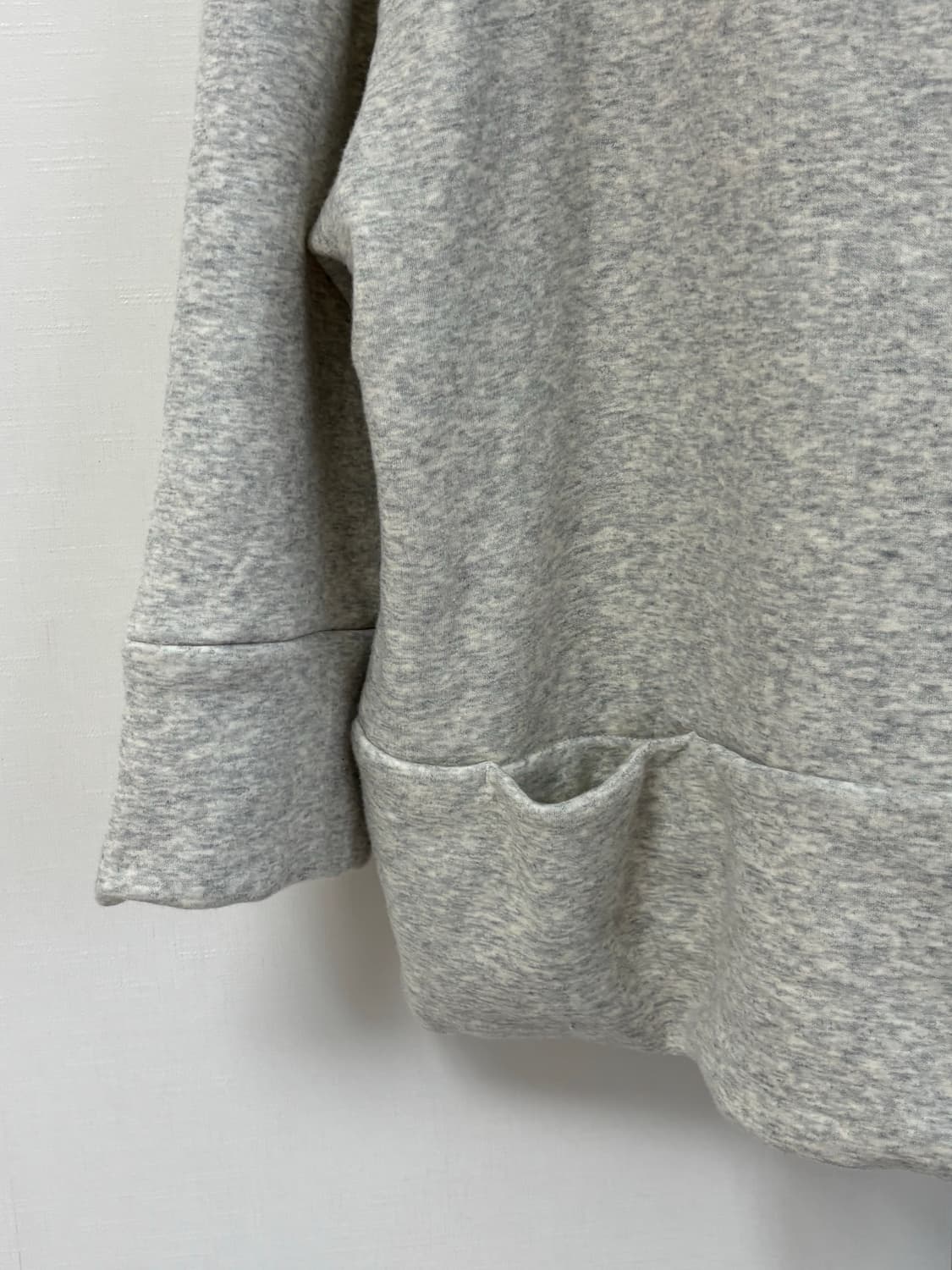 mocassin 화이트 멜란지 벌룬 7부 맨투맨 상품이미지3