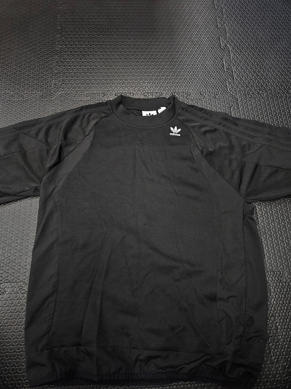 아디다스 맨투맨 상품이미지1