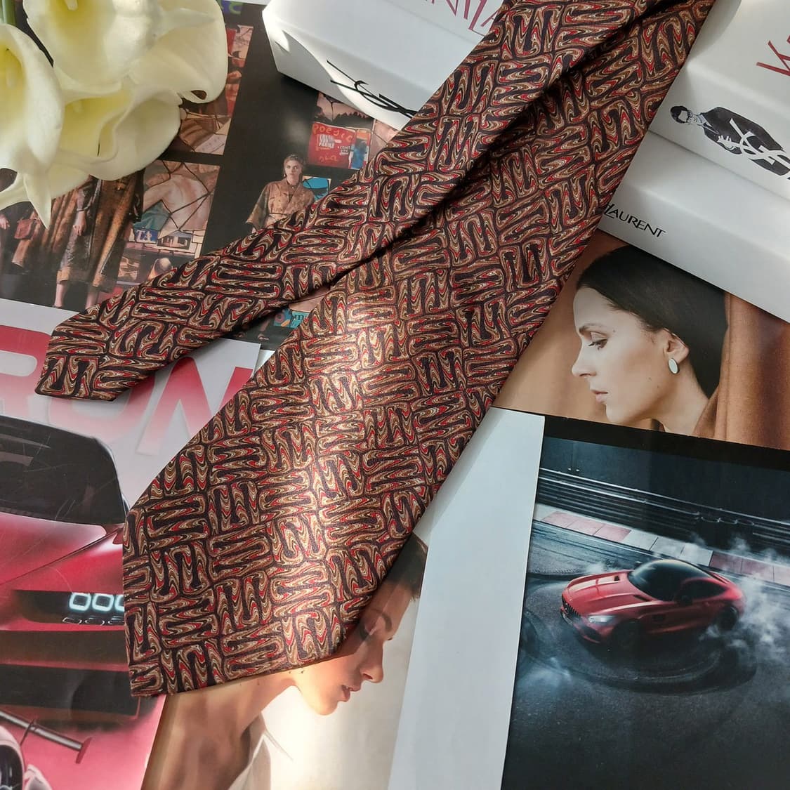 입생로랑 실크 브라운 웨이브 패턴 넥타이 10cm B등급 A18935
 상품이미지3