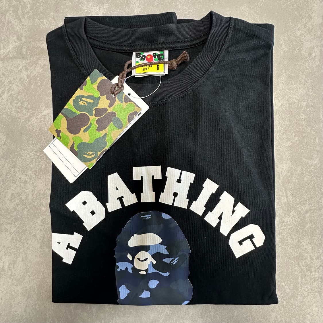 베이프 컬러 카모 컬리지 티셔츠 블랙 네이비 상품이미지3