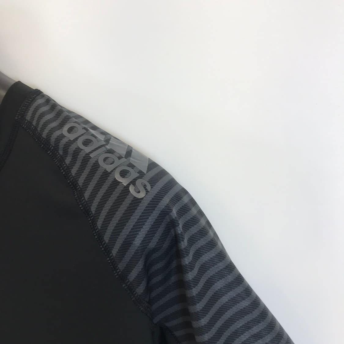 아디다스 테크핏 스판 반팔티셔츠 [2XL] 상품이미지2