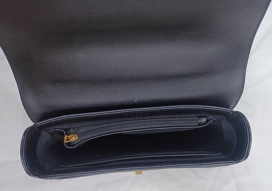 칼린 블랙 가죽 숄더백 상품이미지3