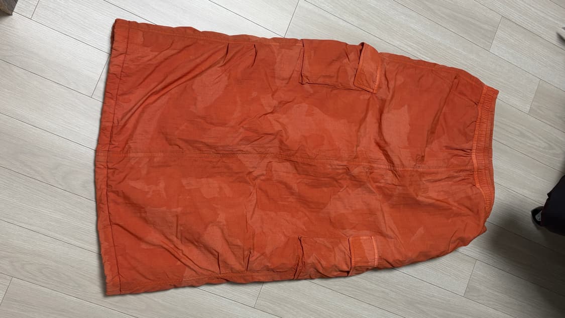 오렌지 색상 누빔 롱 스커트 상품이미지1