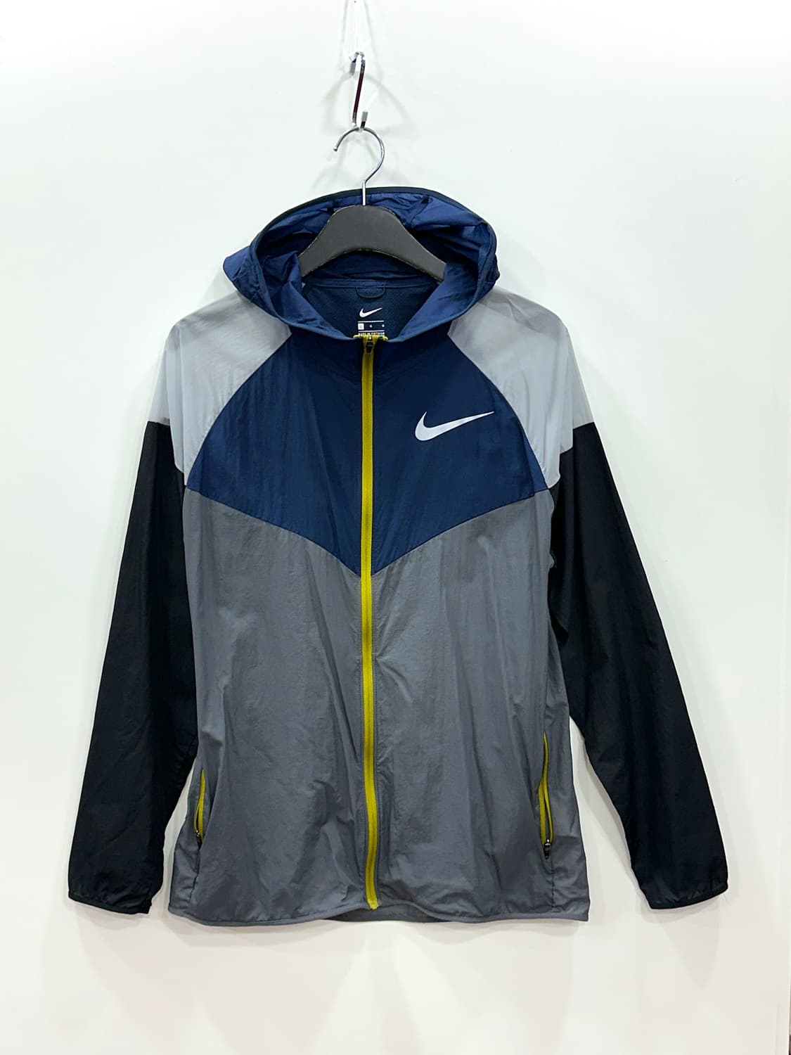 나이키 윈드러너 경량 바람막이 L 상품이미지1