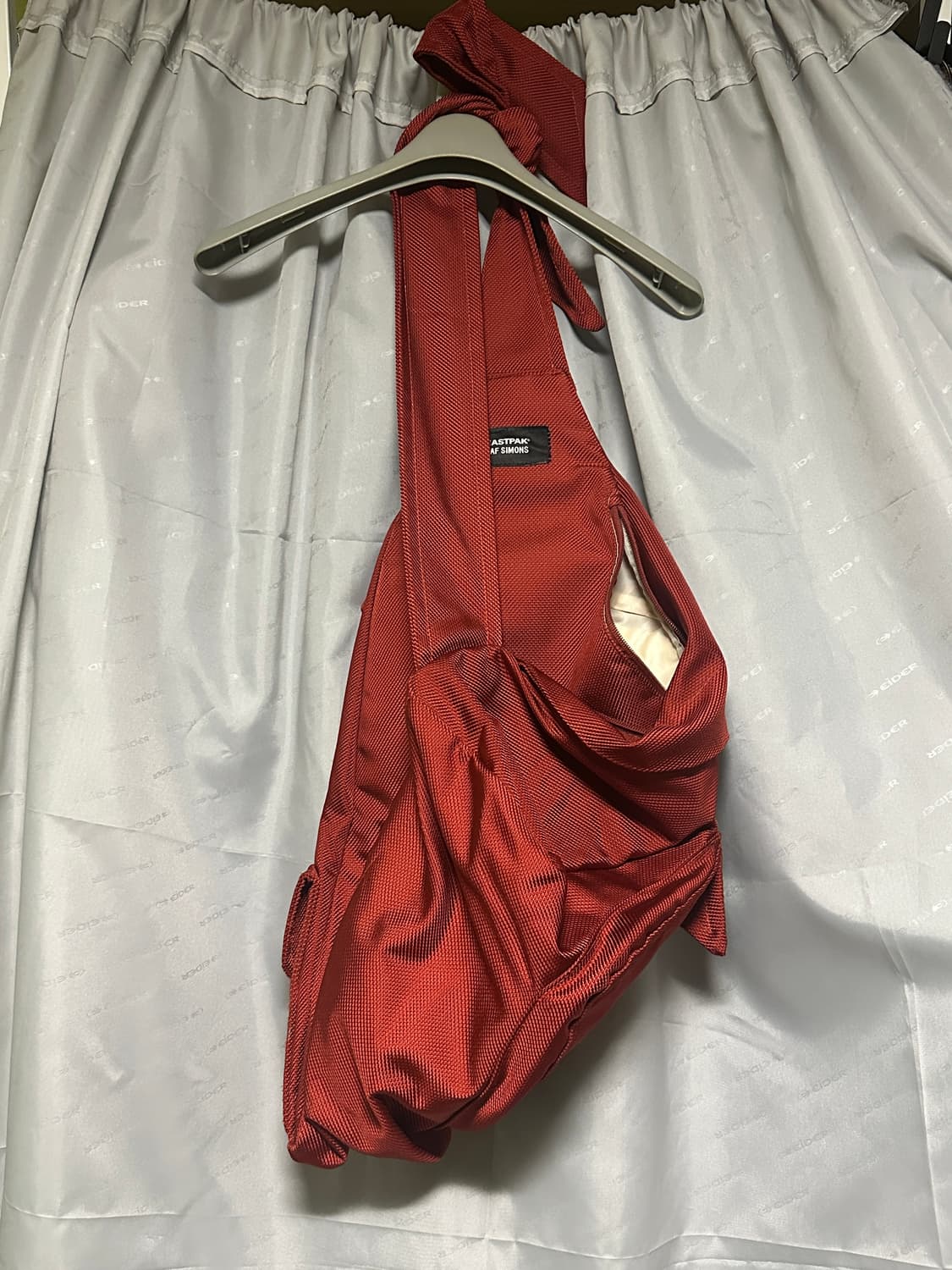 라프시몬스 이스트팩 슬링백 상품이미지2