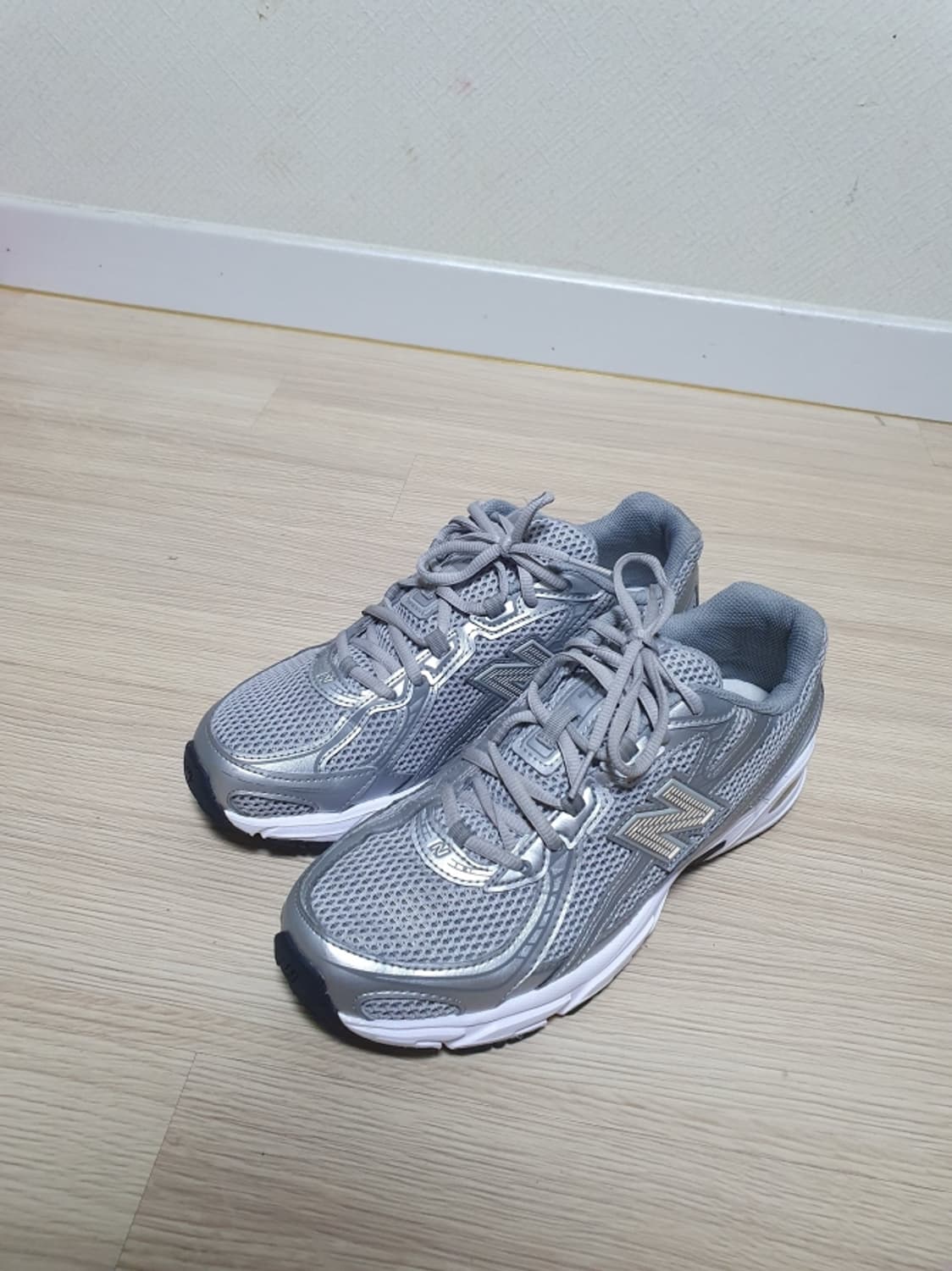 뉴발란스 740 운동화 265 상품이미지4