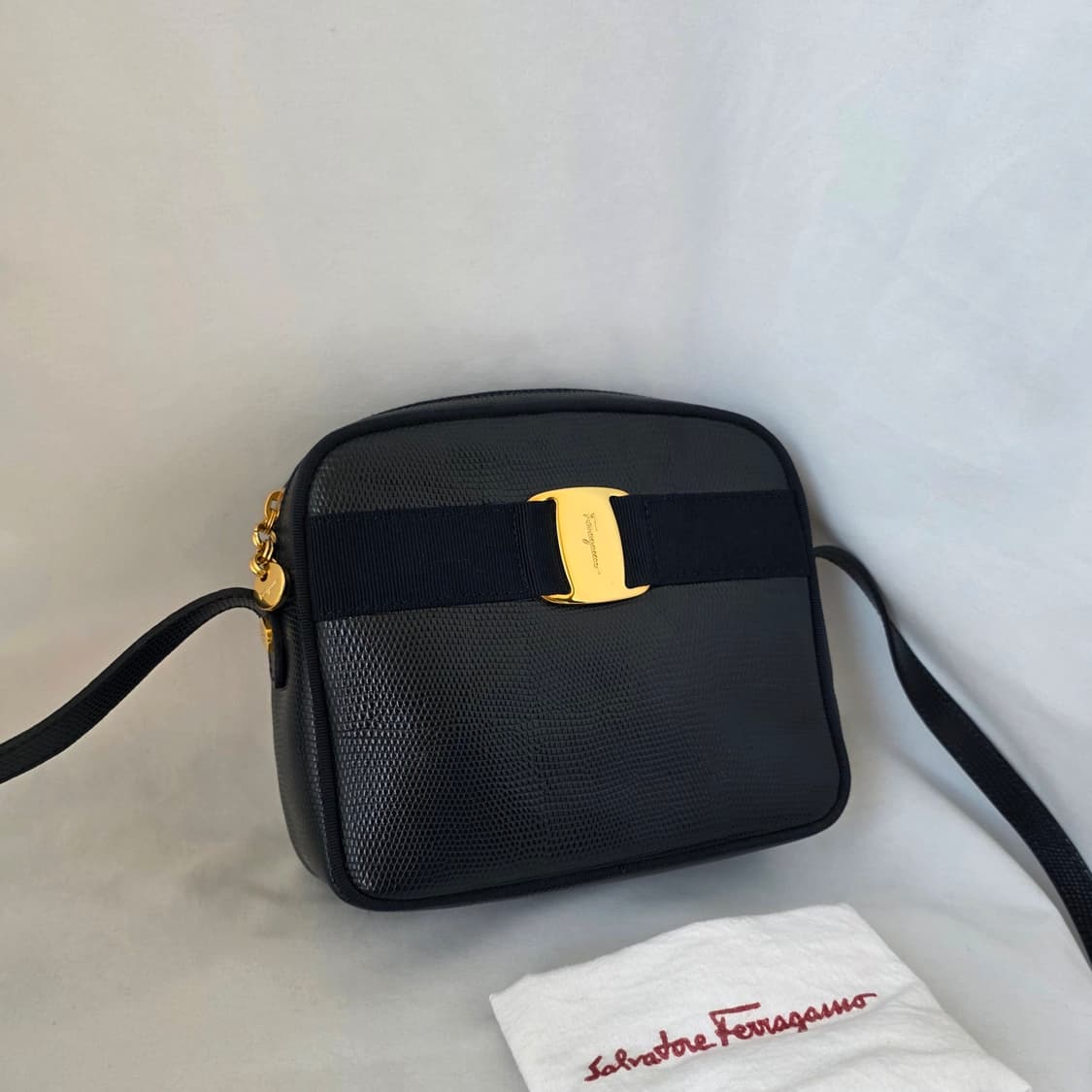 [정품 Ferragamo] 페레가모 바라리본 카메라백 크로스백 상품이미지2