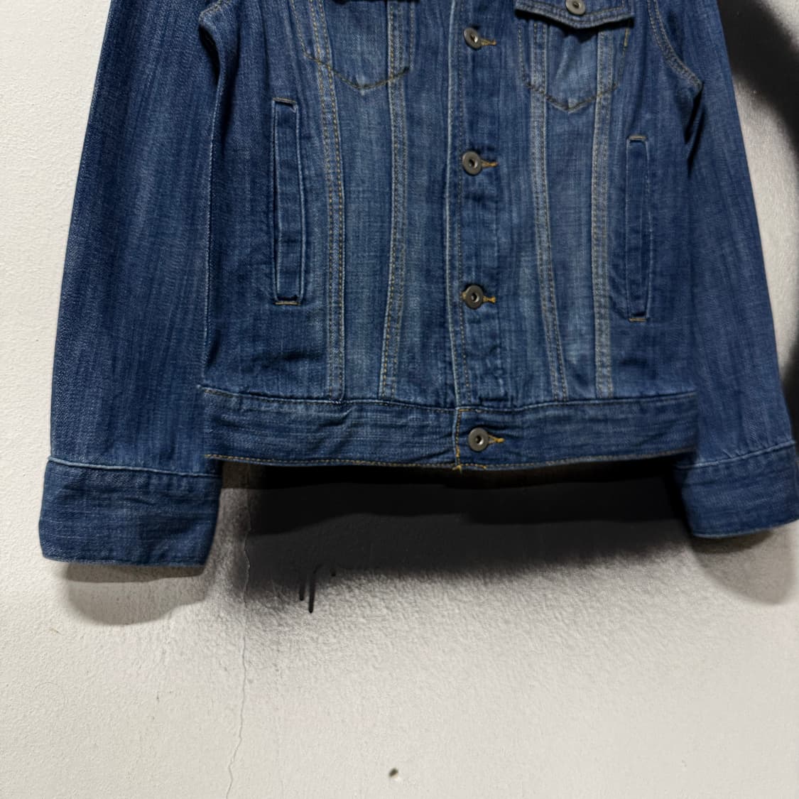 어반리서치 컬렉션 오리지널 스티치 크롭 데님 자켓 상품이미지4