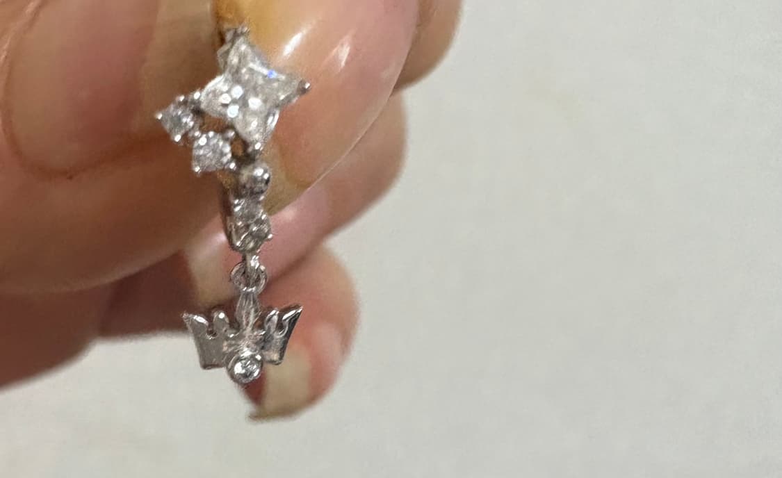 j에스티나 14k 화이트골드 천연큐빅 왕관 드롭귀걸이 상품이미지1