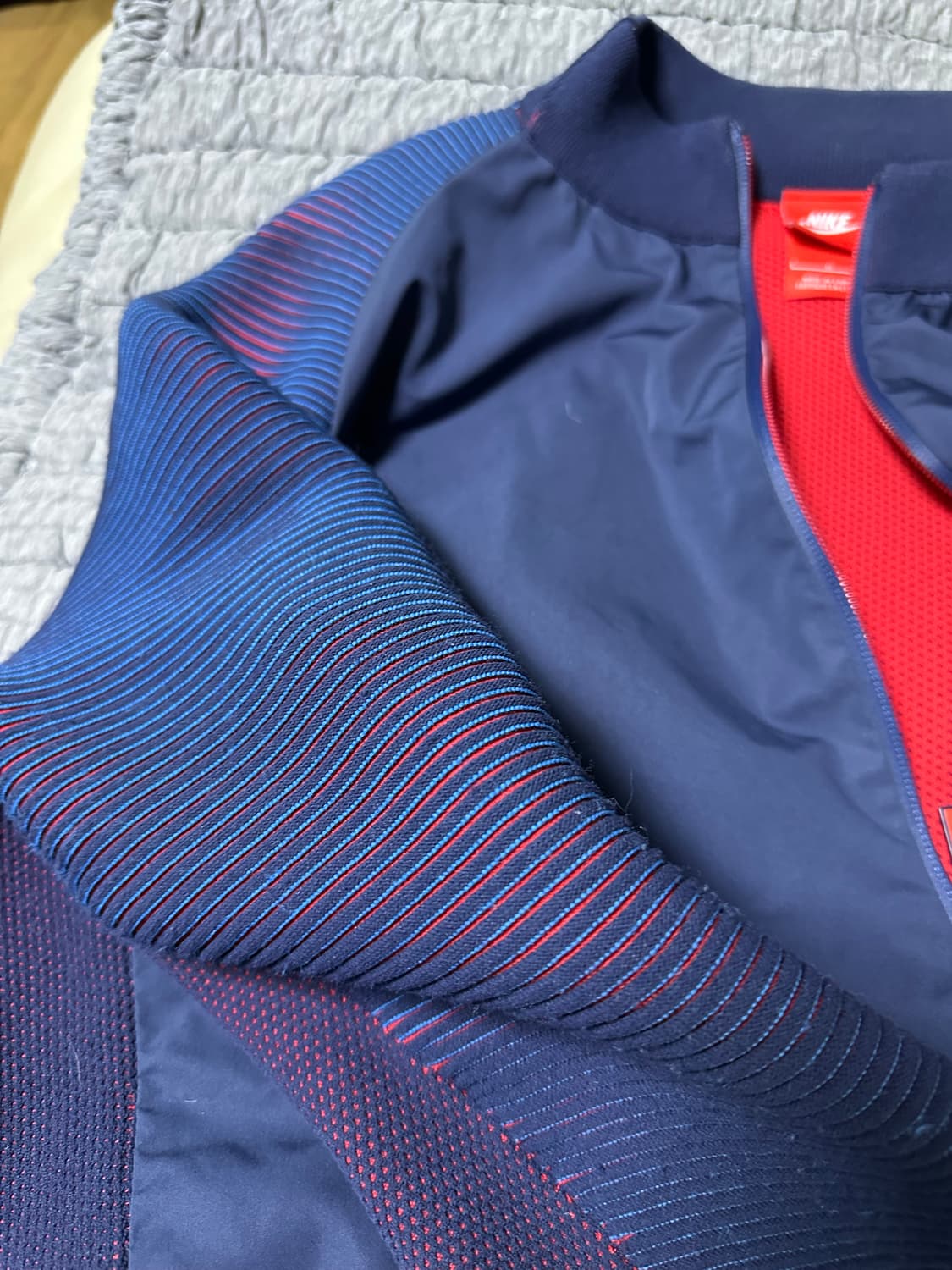 나이키 네이비 레드 트랙 자켓 상품이미지6