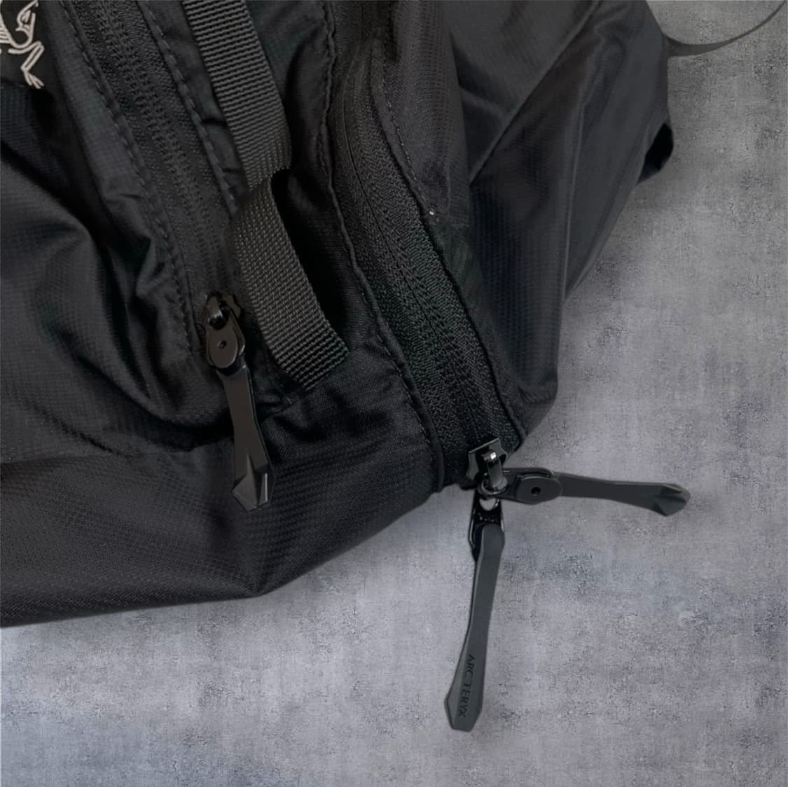 아크테릭스 Arc'teryx 블랙 헬리아드 15L 백팩 상품이미지7