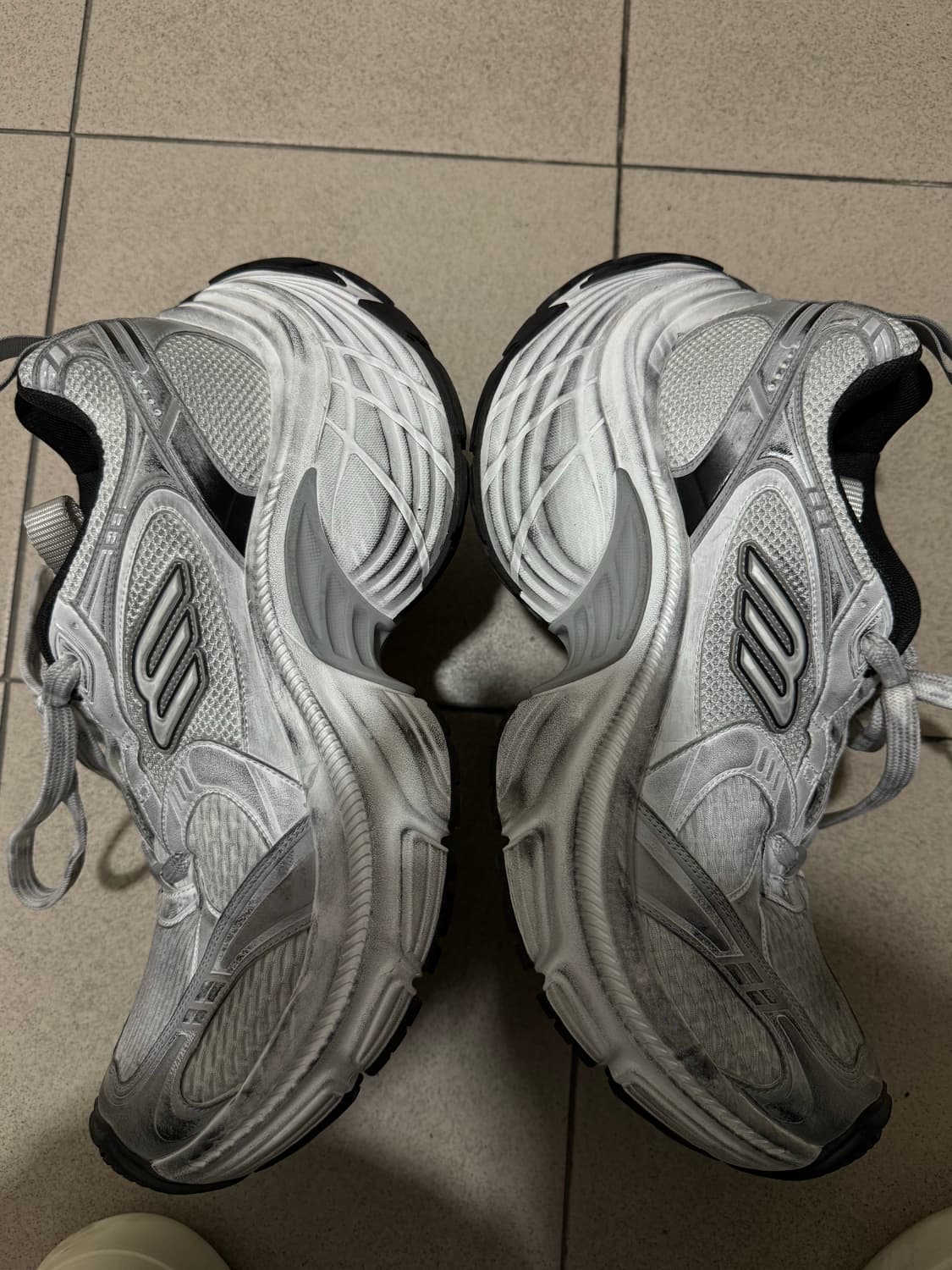 발렌시아가 10XL 42E 상품이미지2