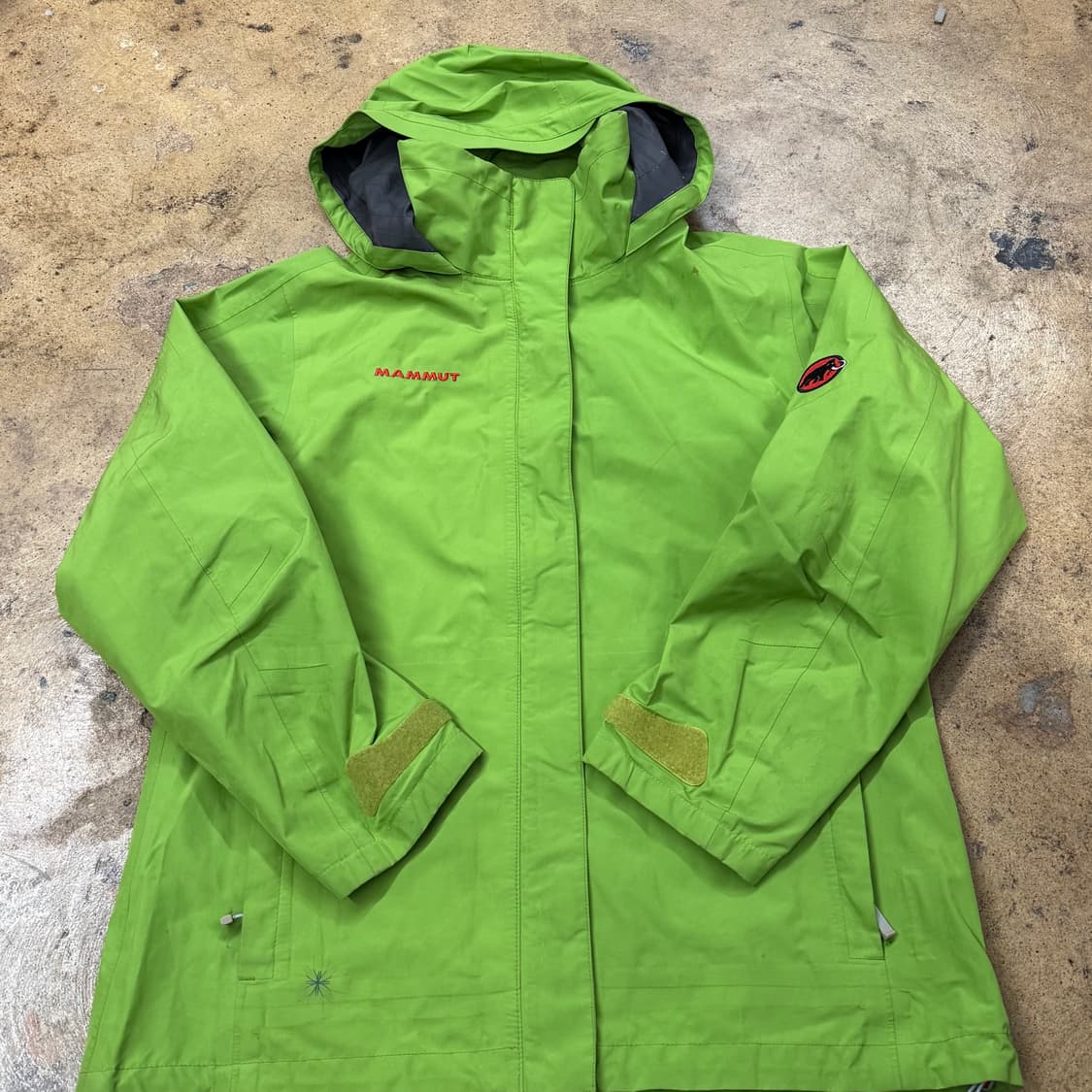 [정품/M] 마무트 등산 바람막이 자켓 그린 b16 상품이미지2