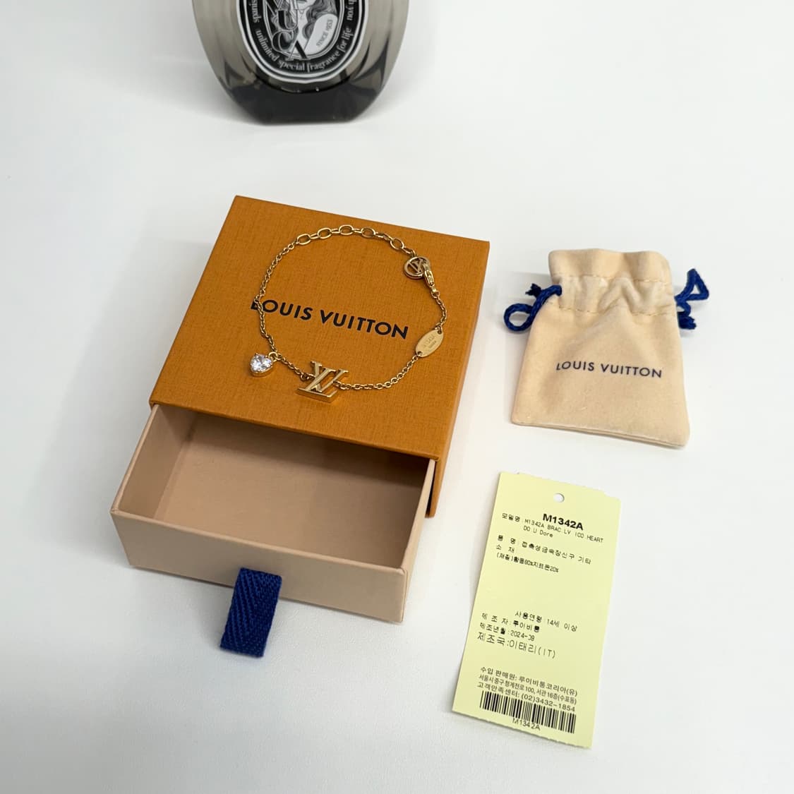 [1회 착용] 루이비통 아이코닉 하트 팔찌 골드 상품이미지1