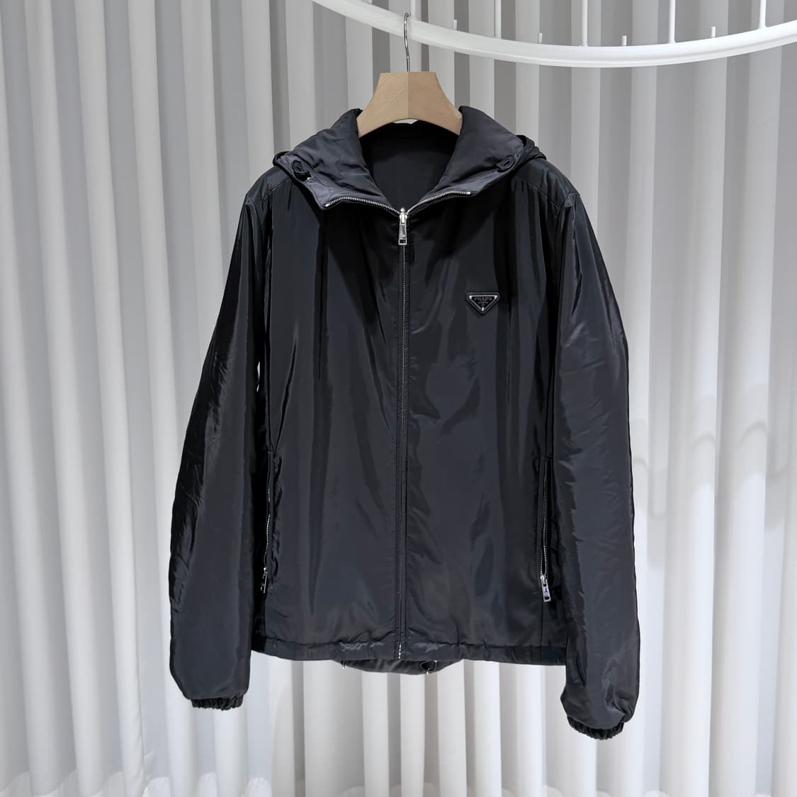 56 / 프라다 리나일론 리버시블 블랙 자켓 상품이미지2