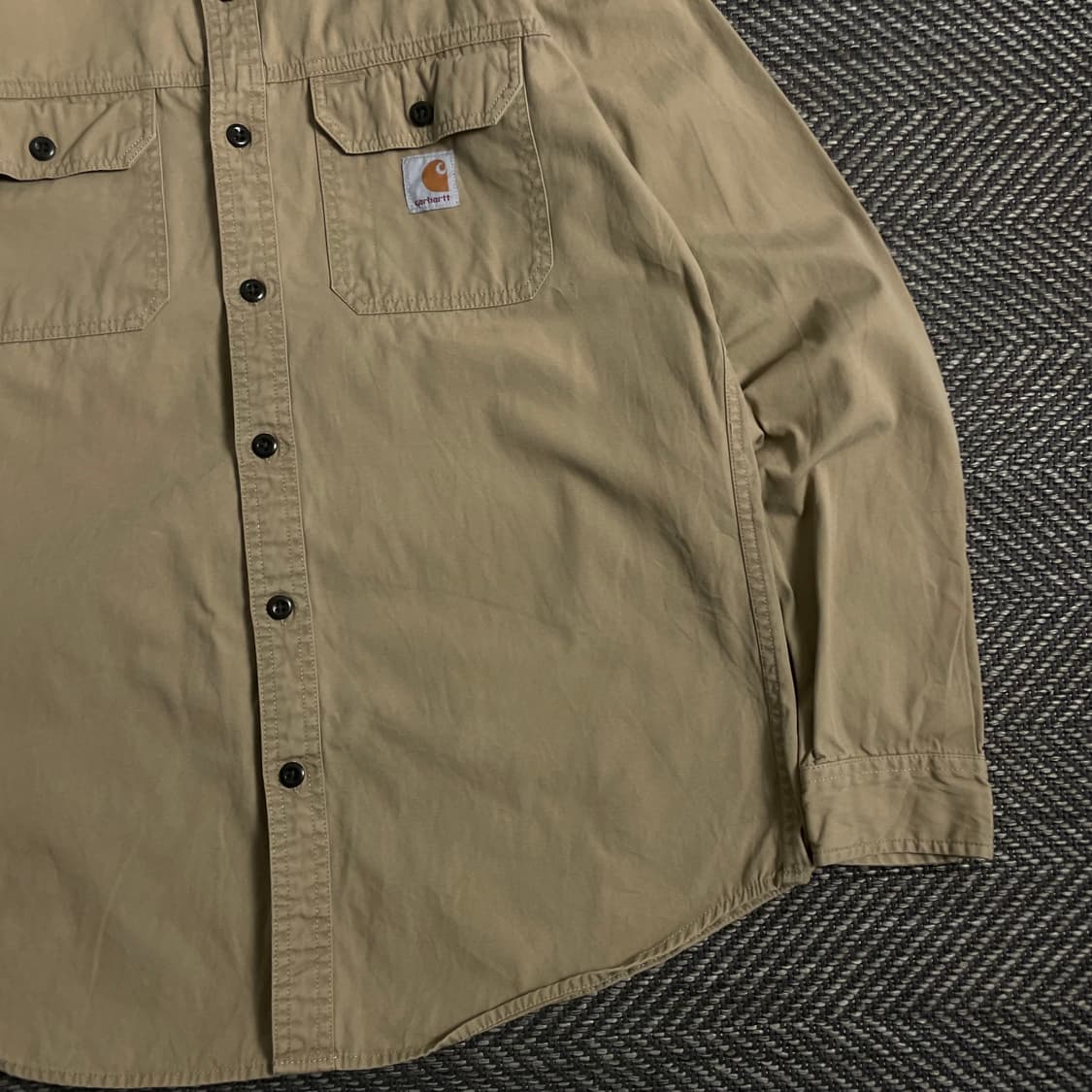 칼하트 포켓 패치 로고 박시핏 워크 셔츠y 3777 상품이미지3