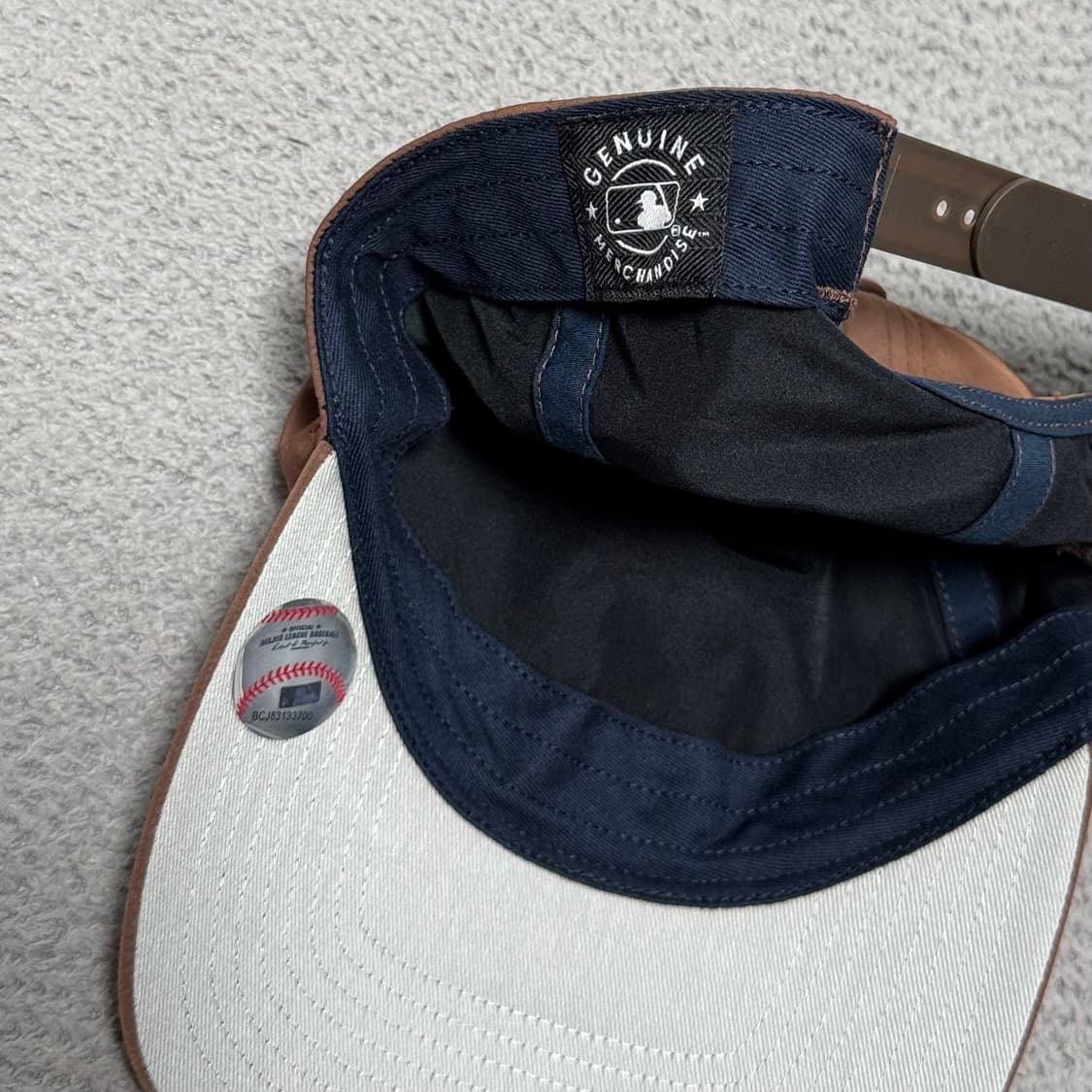 Kith 47 뉴욕 양키스 나일론 브라운 볼캡 상품이미지4