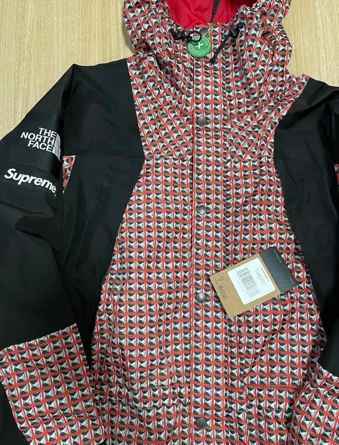 슈프림 노스페이스 스터드 마운틴 자켓 상품이미지2