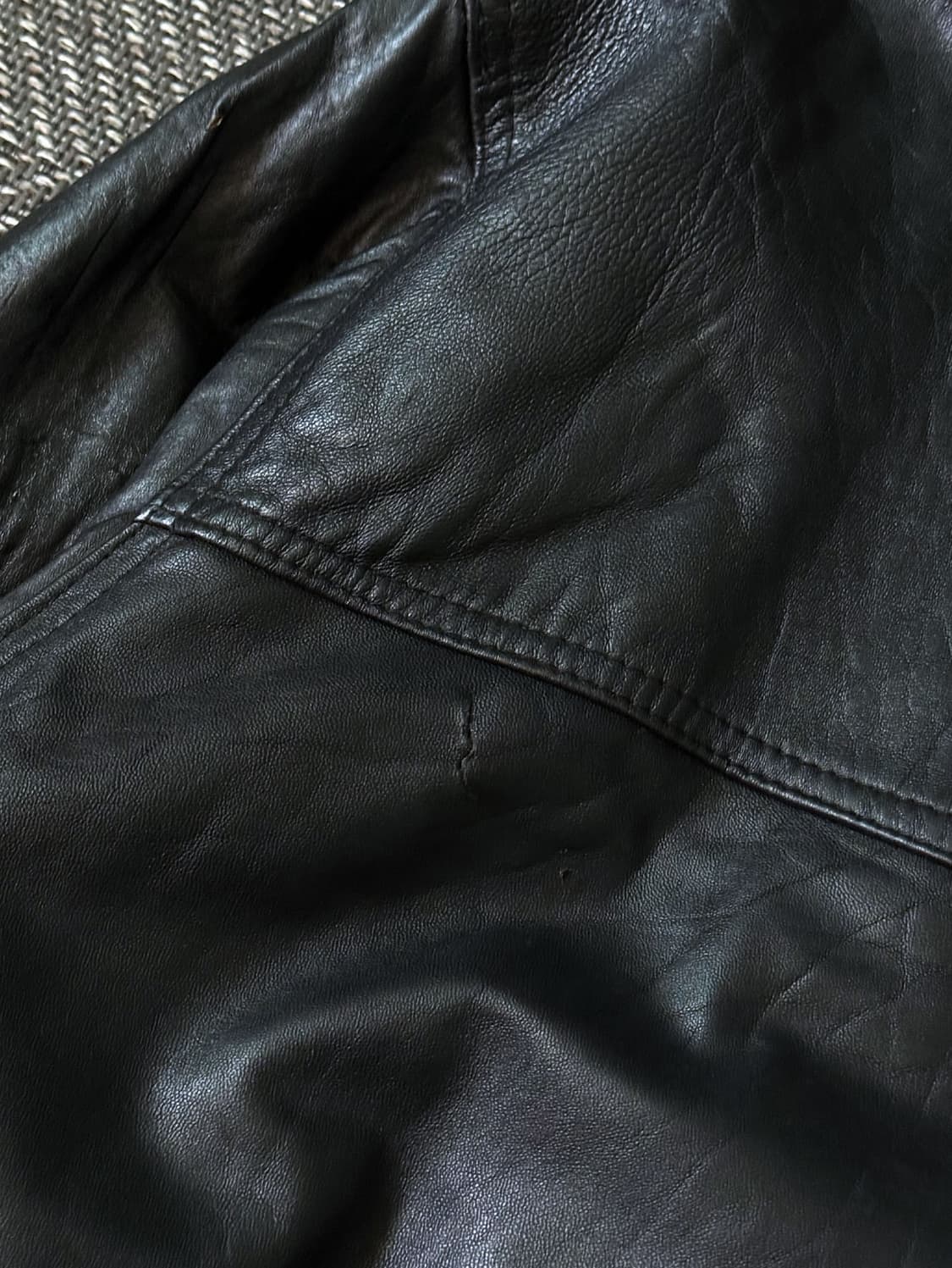 90s 블랙 쉽스킨 빈티지 봄버 레더 자켓 (105) 상품이미지9