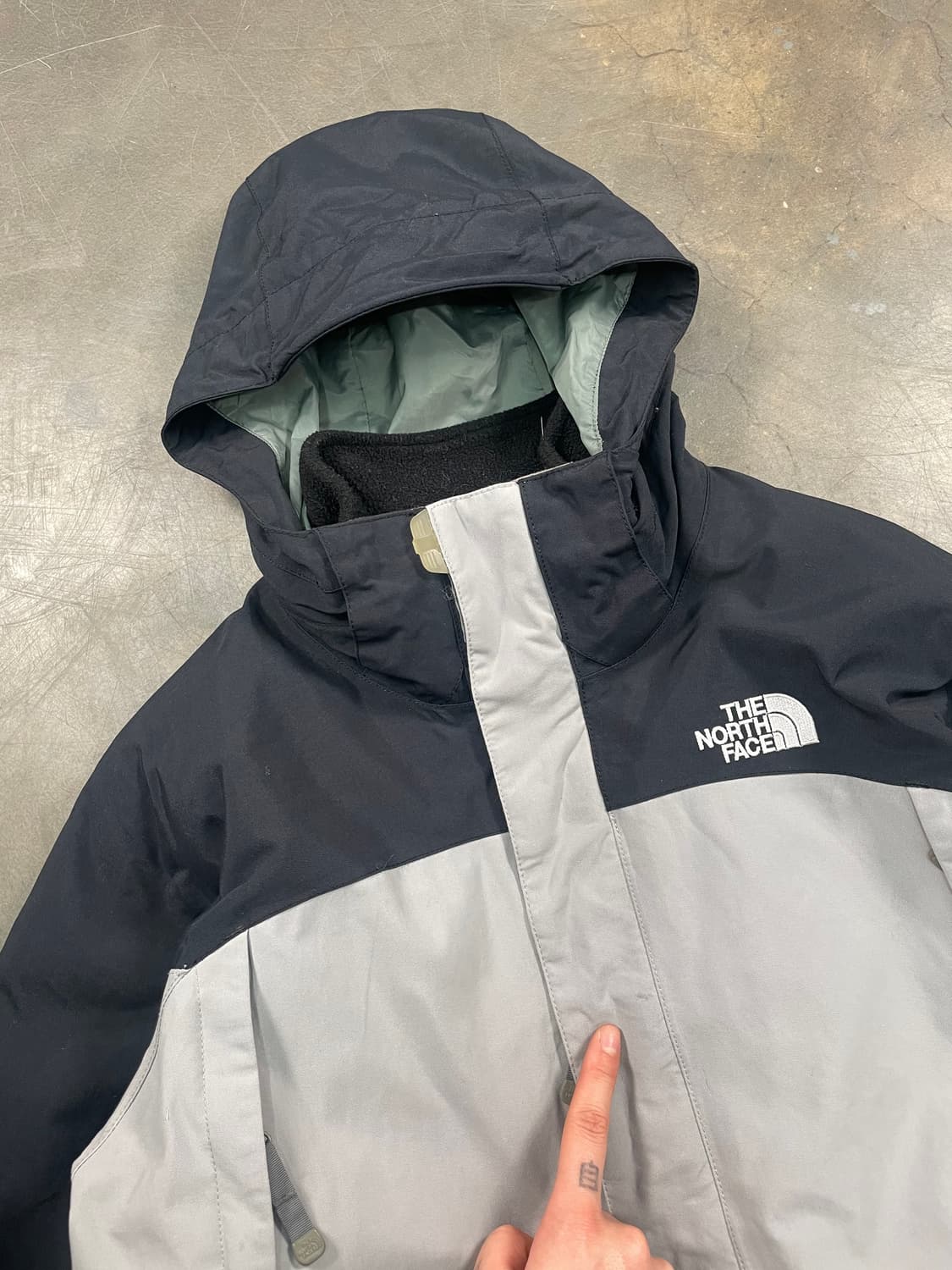 노스페이스 하이벤트 2in1 윈드파카 상품이미지2