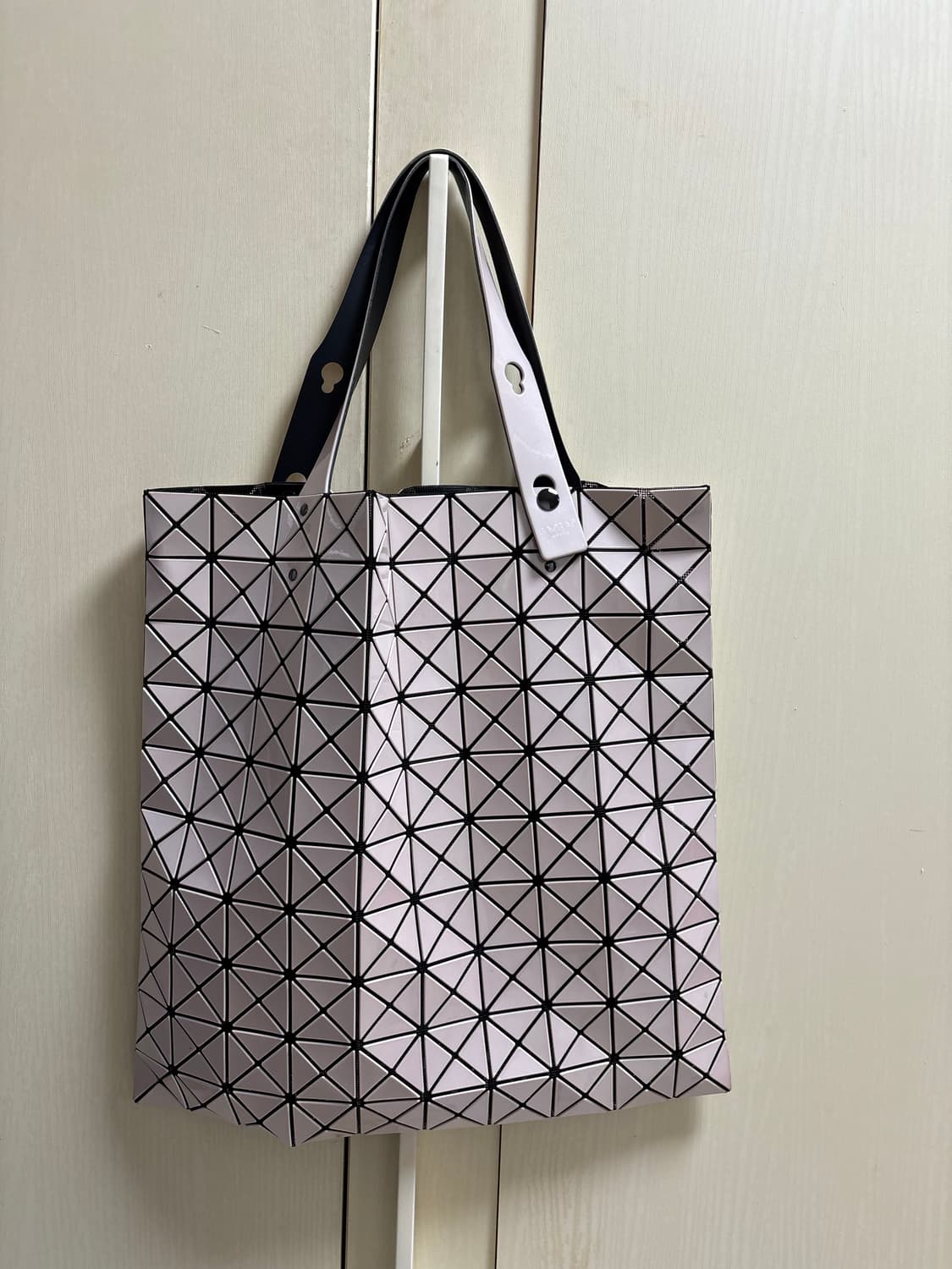 Issey miyake baobao 핸드백 연핑크 상품이미지6