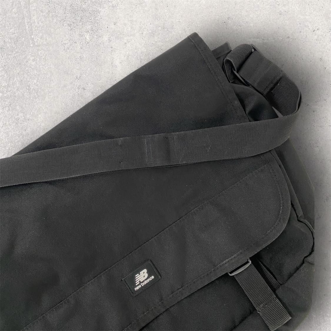 뉴발란스 메신저백 블랙 (B335) 상품이미지6