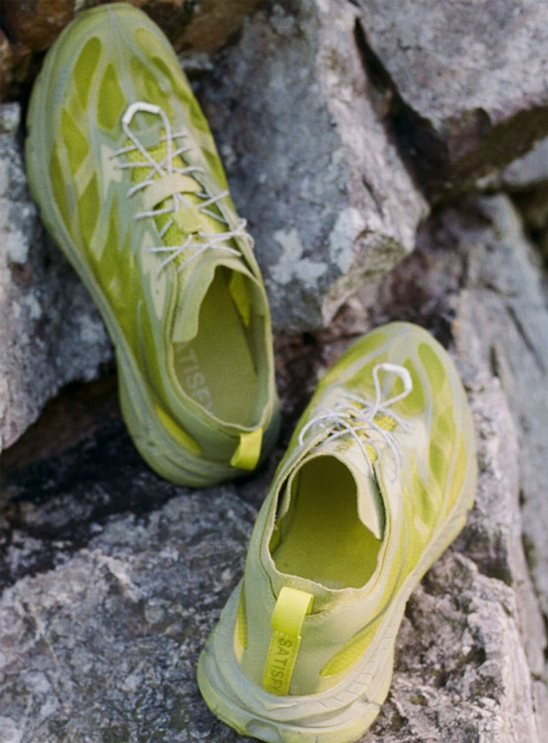 호카 새티스파이 마파테스피드4 라이트 설퍼 판매합니다 상품이미지1