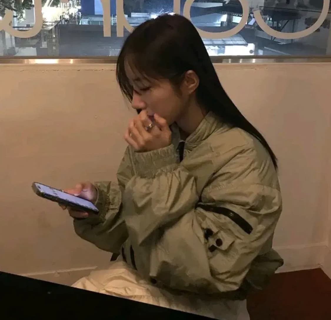 에이블리 카키 항공 점퍼 FREE (원가 10만원) 상품이미지3