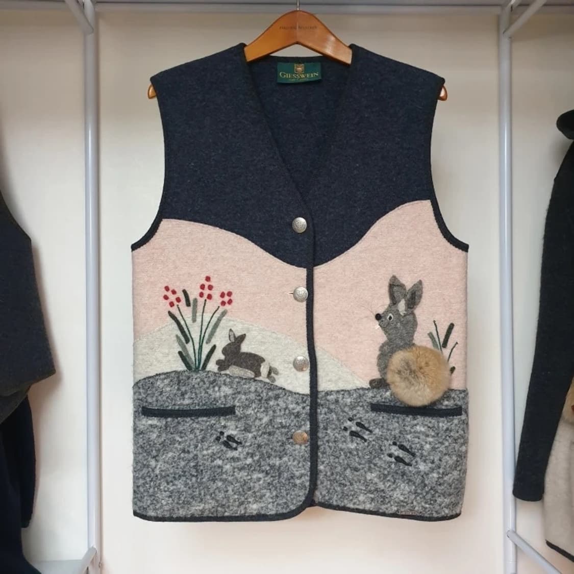 드라이완료)명품 GIESSWEIN 기스바인 토끼 아플리케 보일드울 베스트 상품이미지1