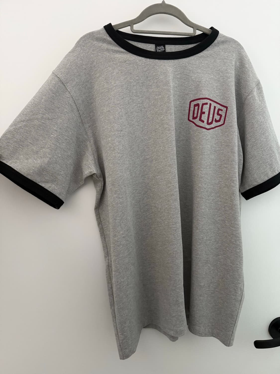 데우스엑스마키나_부산(Busan)단독 티셔츠 상품이미지1