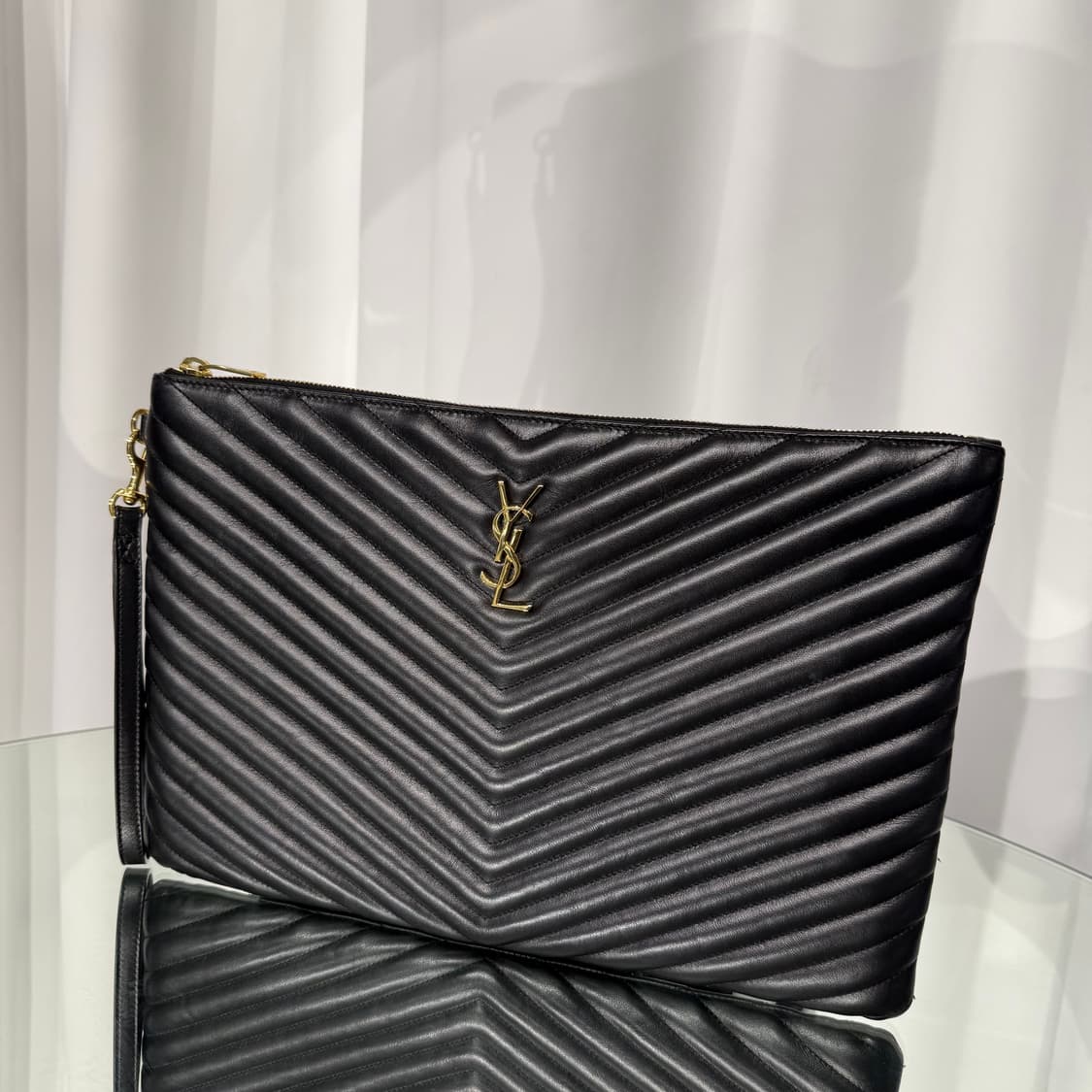 생로랑 모노그램 마틀라세 금장 클러치백
 상품이미지3