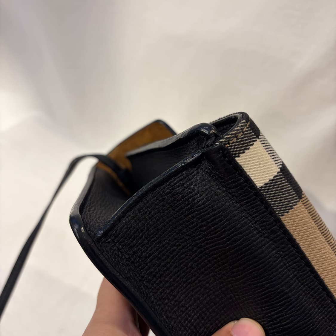 버버리 체크 크로스백 맥켄 가방 상품이미지9
