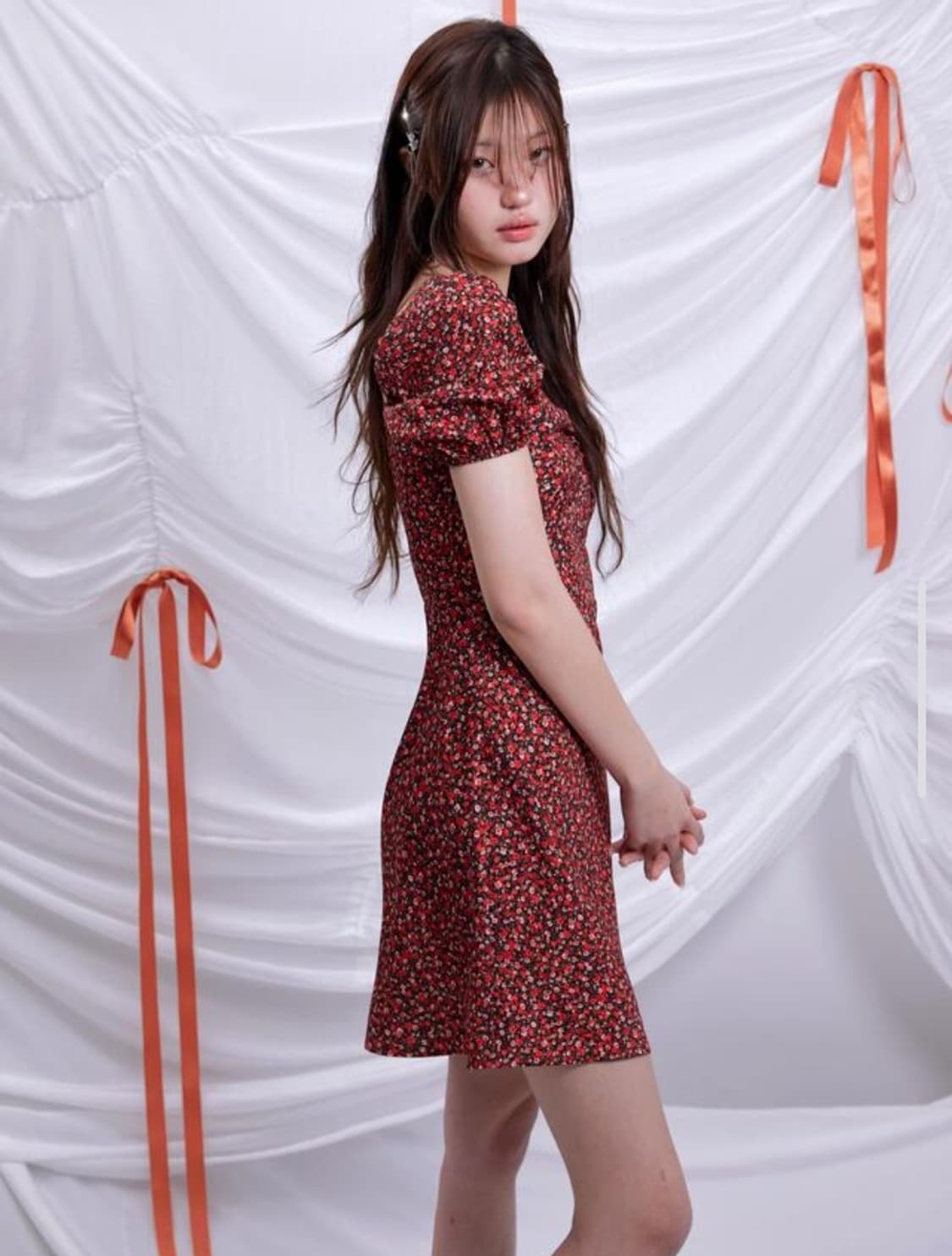 루루서울 Red Pansy Dress
사이즈S 새상품
 상품이미지2