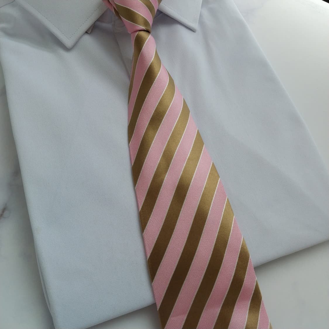 알테아 실크 핑크&브라운 스트라이프 넥타이 8.5cm A+등급 K854
 상품이미지8