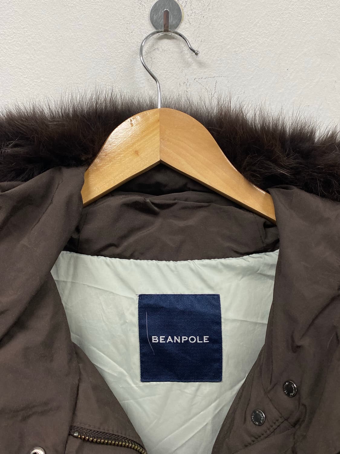 빈폴 여성 여우털 구스 롱패딩(브라운) M  상품이미지8