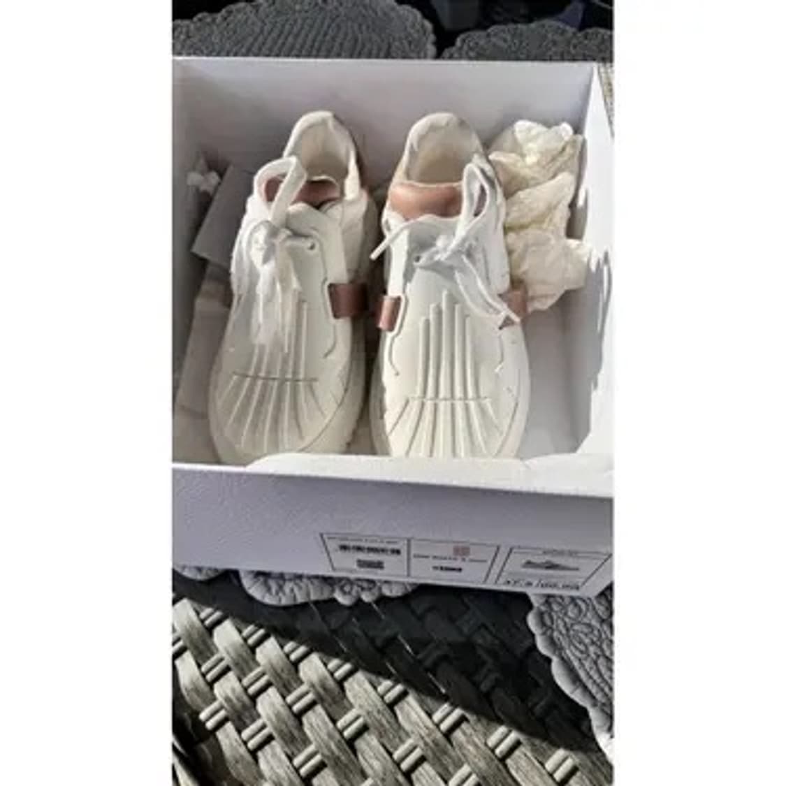 [정품] 디올 ID 화이트 우드 투톤 레더 스니커즈 240 상품이미지2