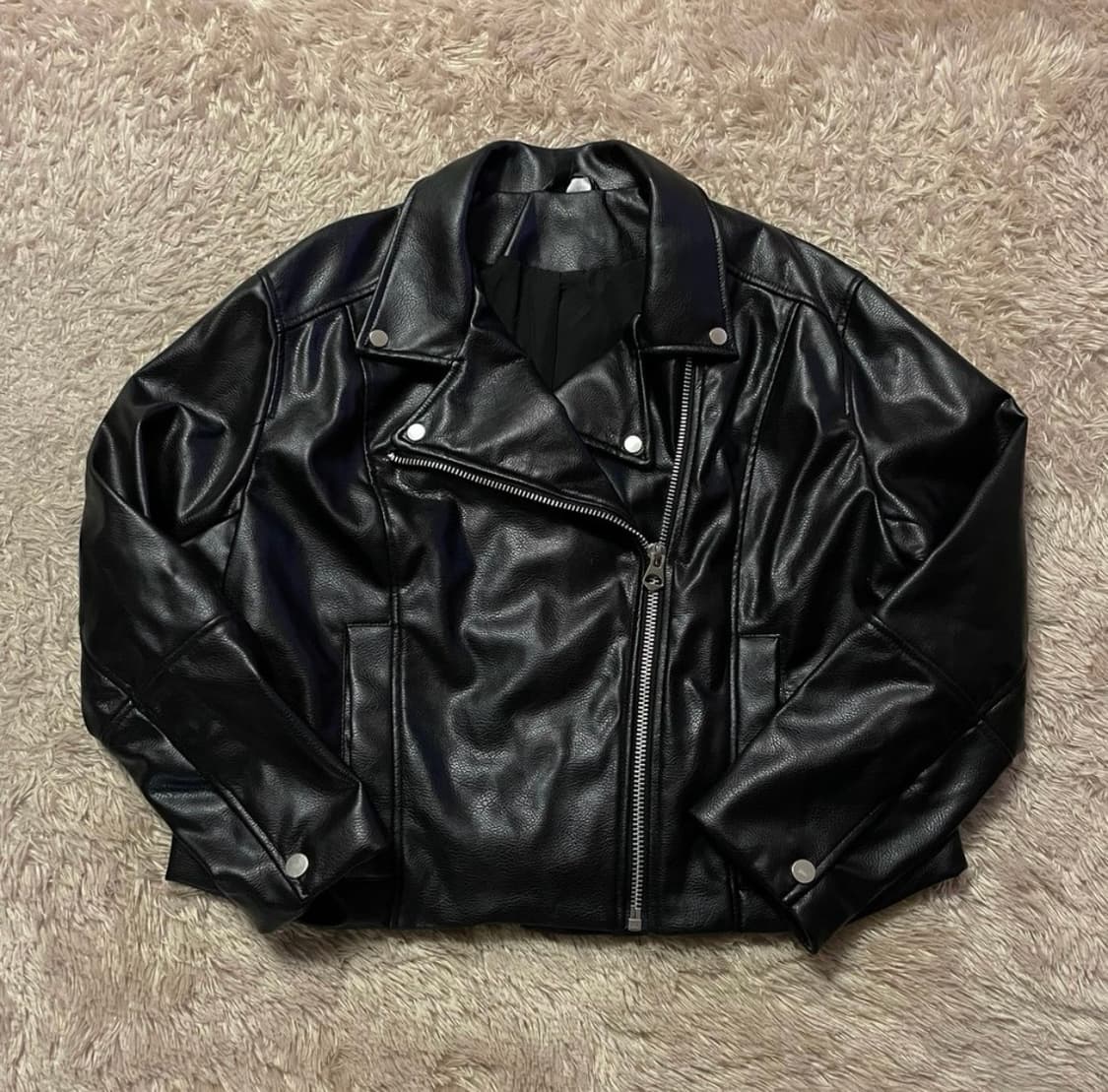 H&M 크롭 레더 봄버자켓 상품이미지1