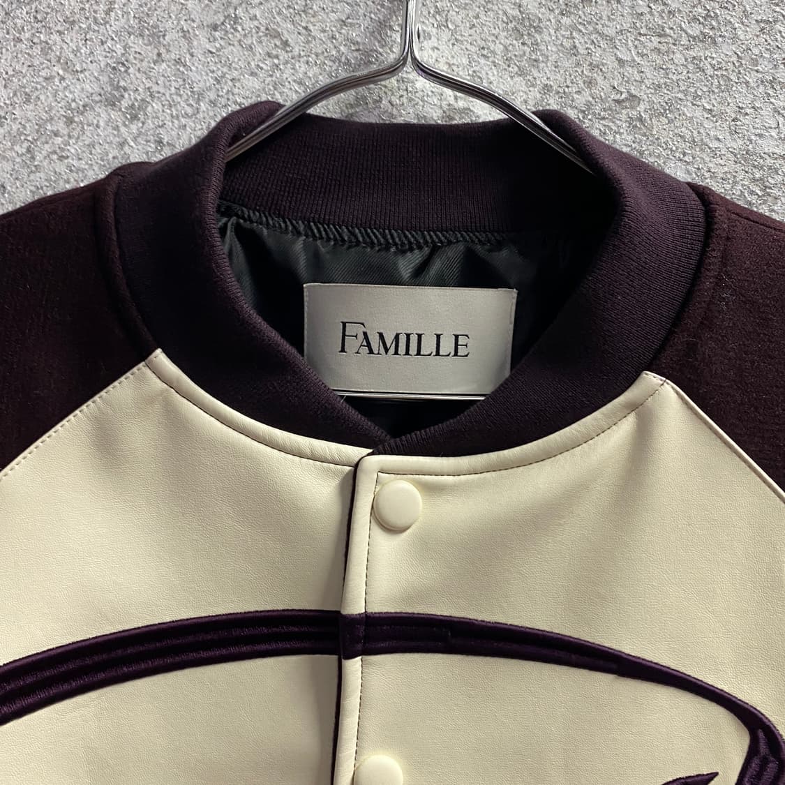 Famille 빅로고 스웨이드 레더 바시티 B3705 상품이미지3